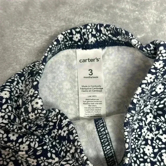 Petit Lem and Carter's - 2 piece baby set. Size 3 months - Picture 7 of 7